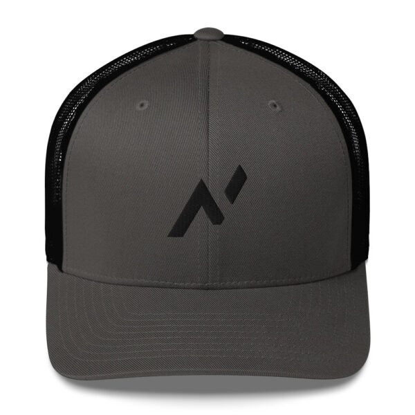 Gorra trucker logo negro